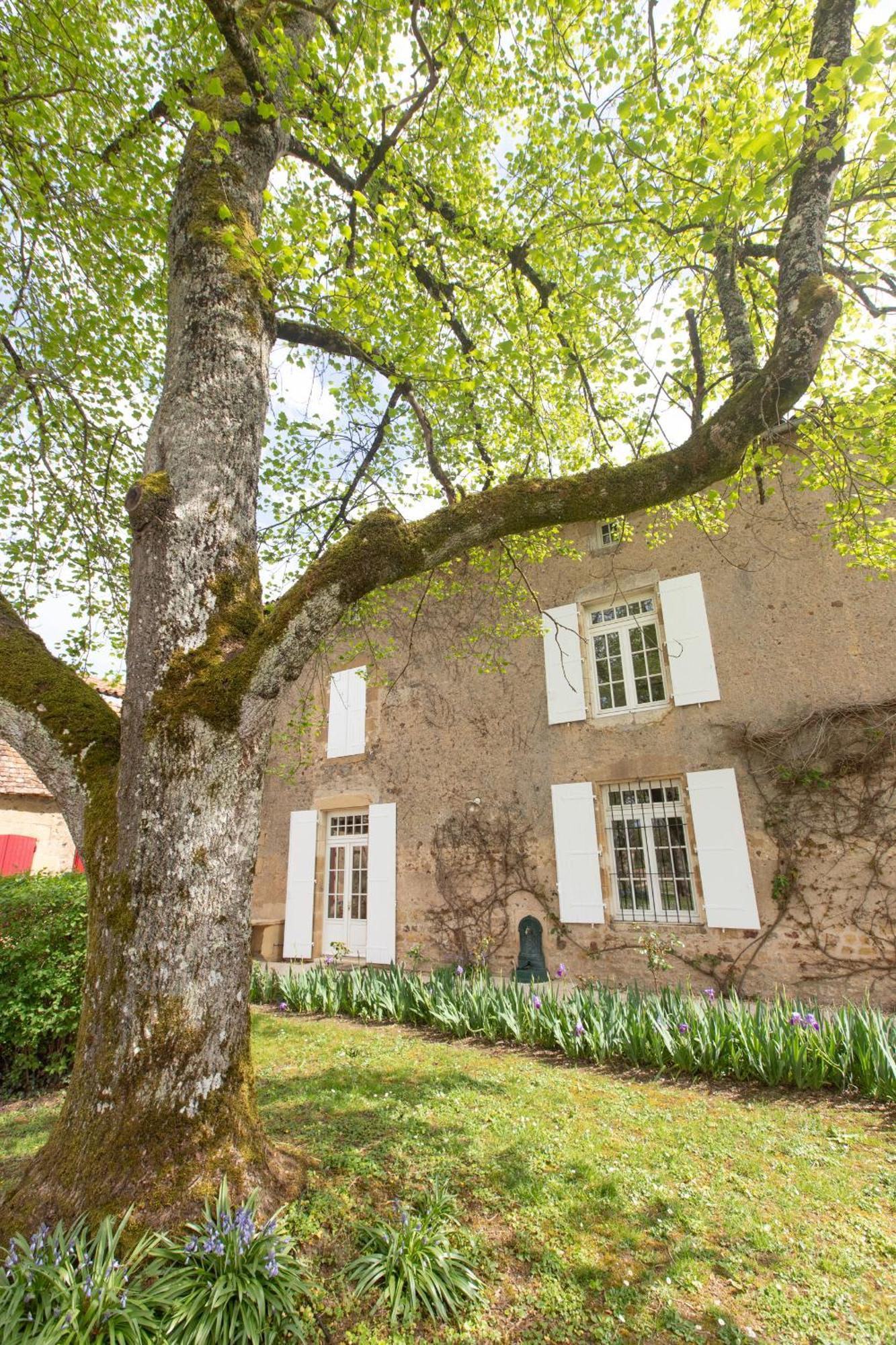 Le Clos Du Gue Pressac Buitenkant foto