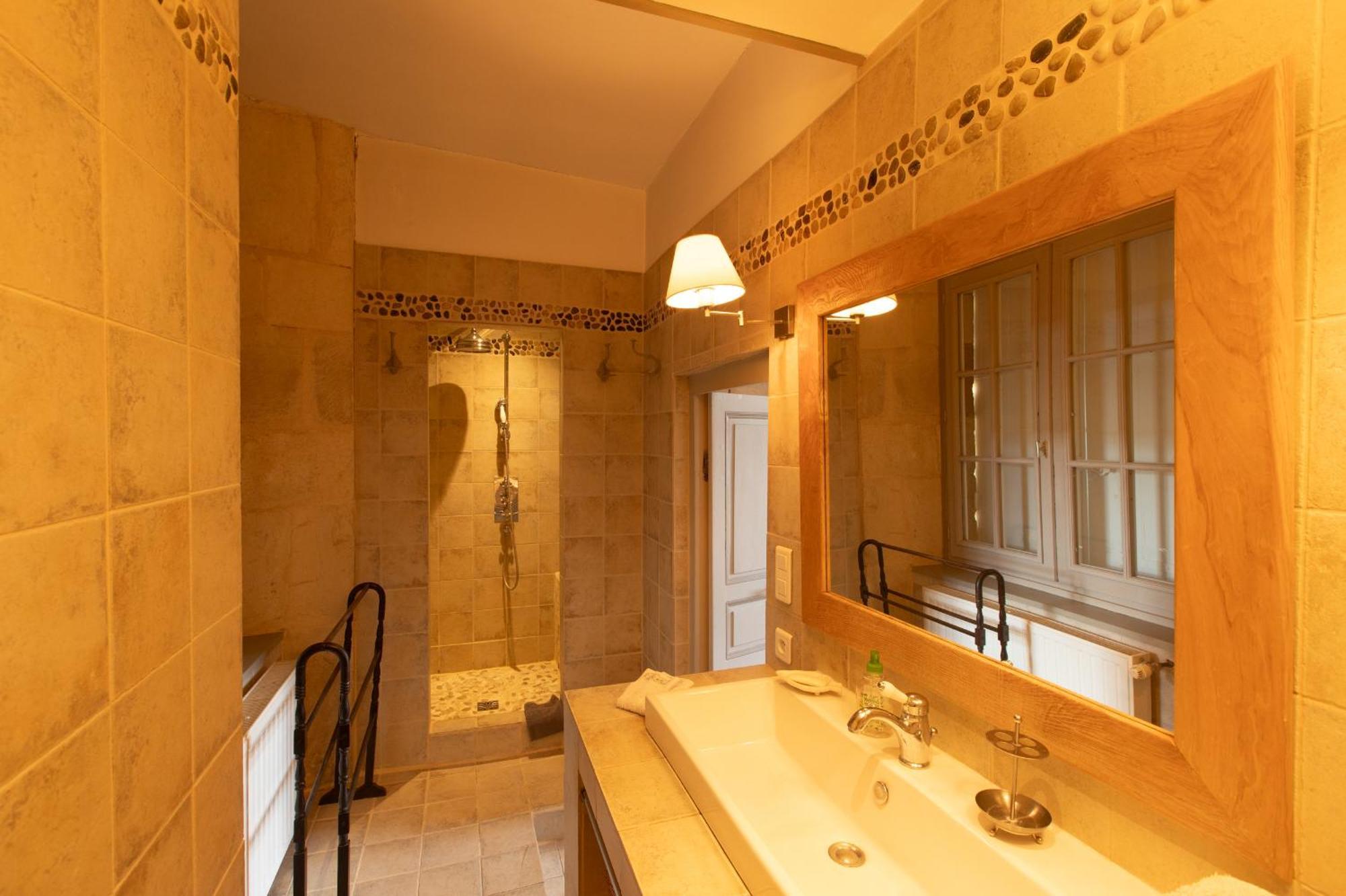 Le Clos Du Gue Pressac Buitenkant foto